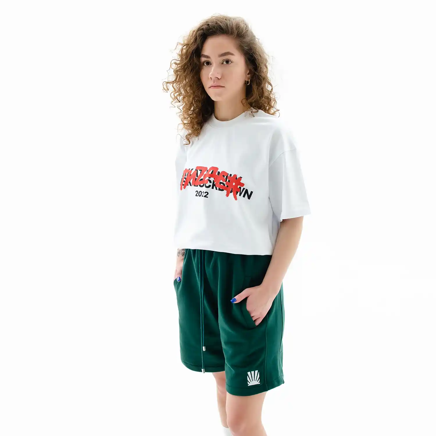 белая футболка мерч парк