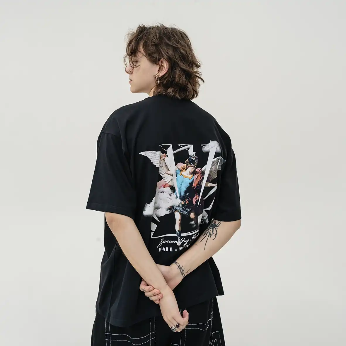 черная футболка мерч парк