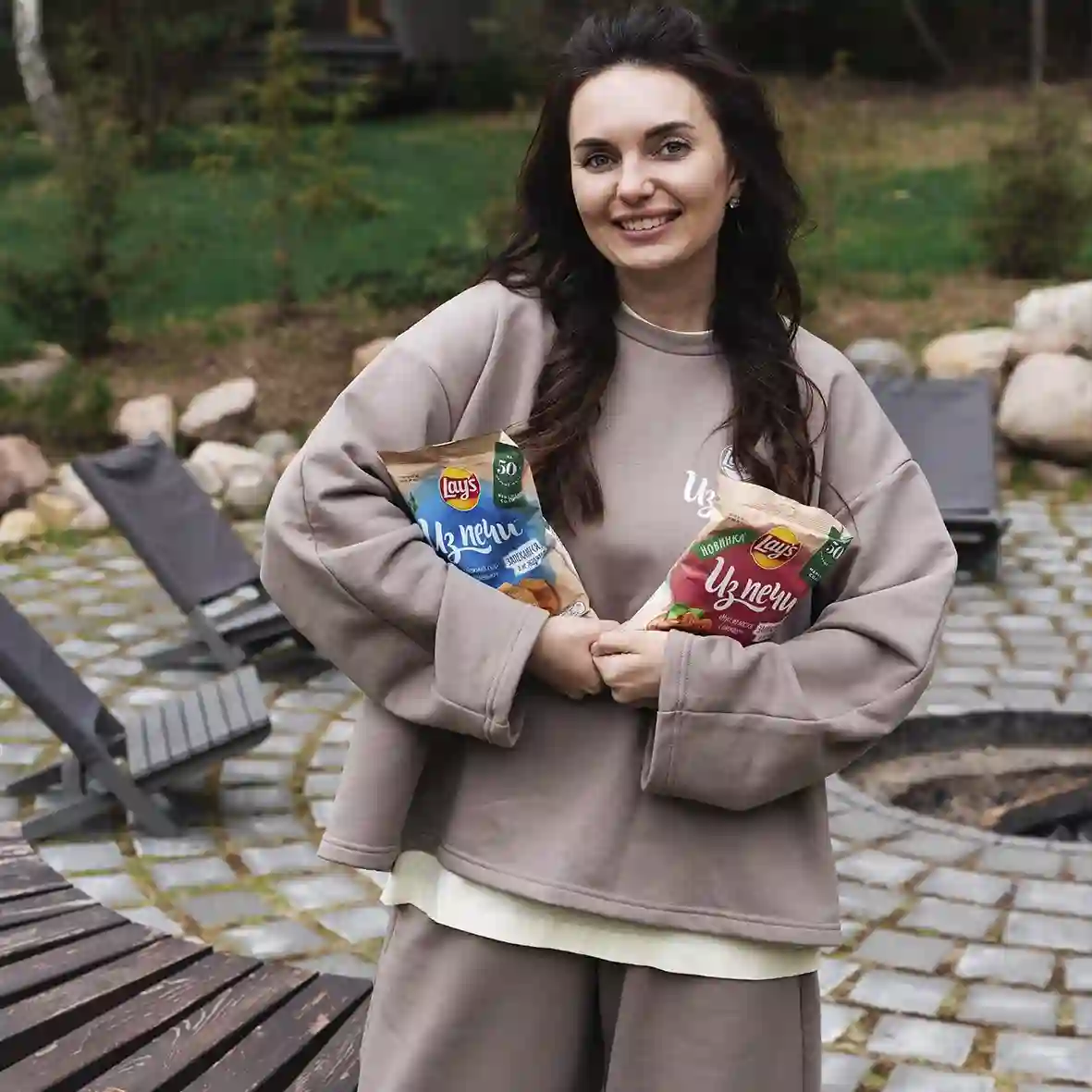 мерч парк пошил костюмы для Lay's