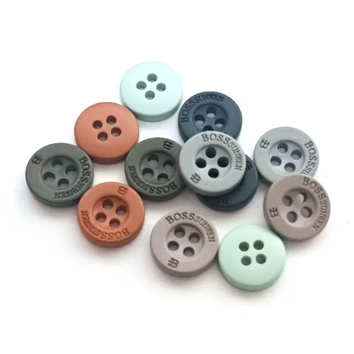 Оптовое производство брендированных пуговиц