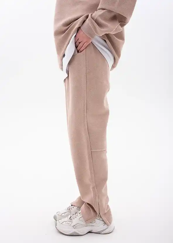 Пошив спортивных штанов оптом в Минске